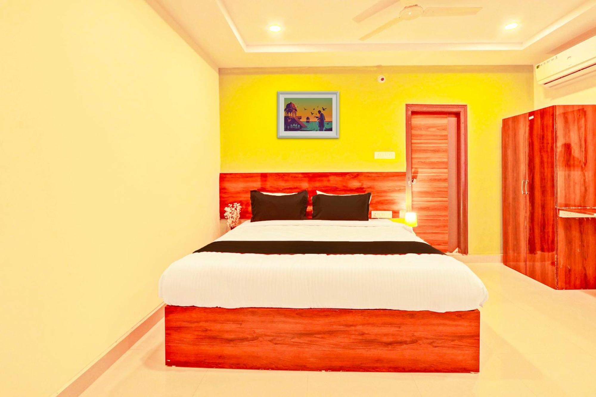 Hotel O R Square Haïdarabad Extérieur photo